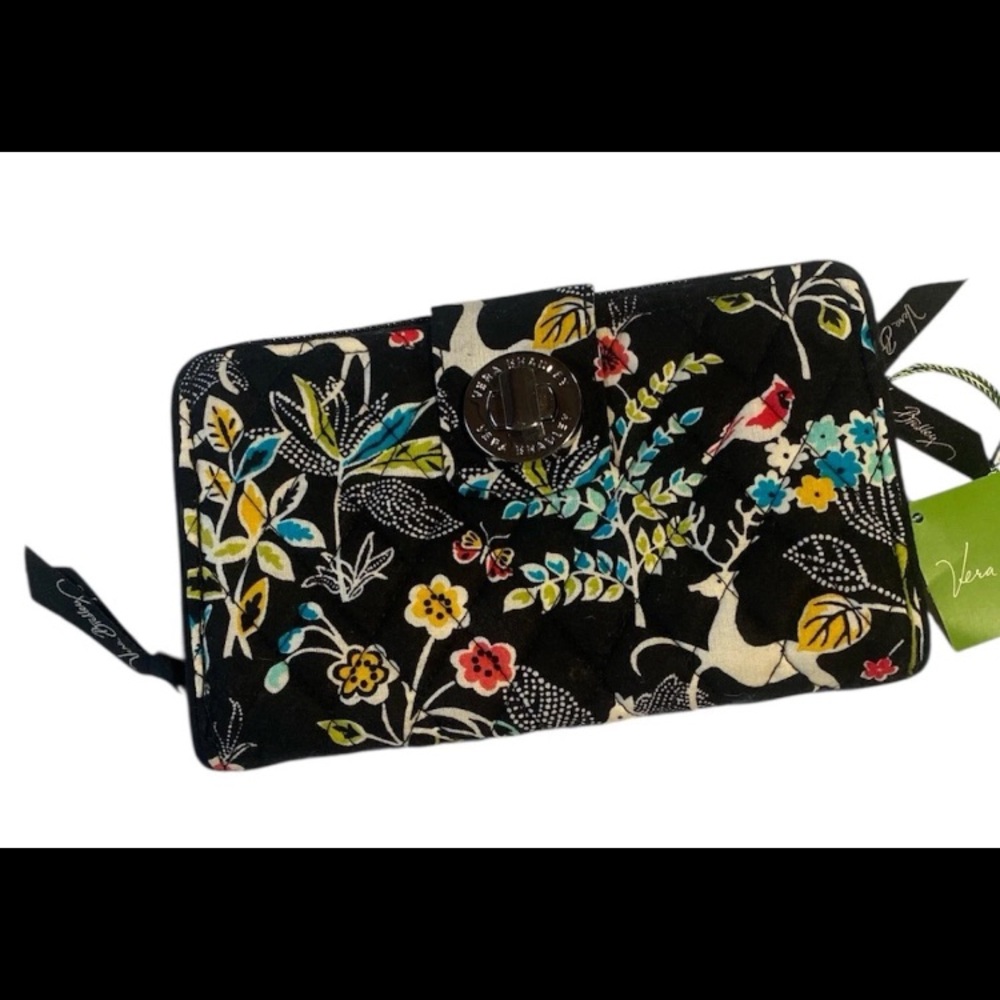 NWT! Vera Bradley RFID Turnlock Wallet Winter Palace Black Clutch Quilted